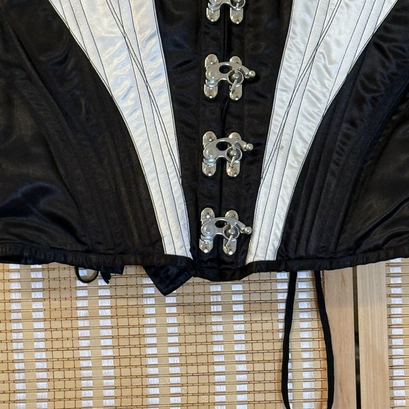 Vintage Goth Womens 28 Aster Corset Swing Hook Whimsigoth Witchy Cosplay Goth - Picture 3 of 9